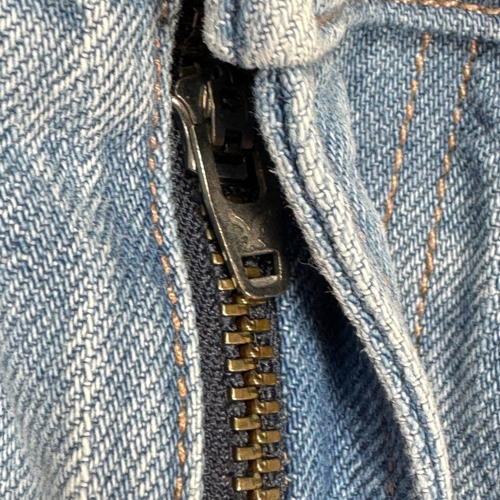 American Eagle Baggy Jeans Womens US 10R 28x30 Light Wash Blue Distressed Denim - Picture 11 of 16